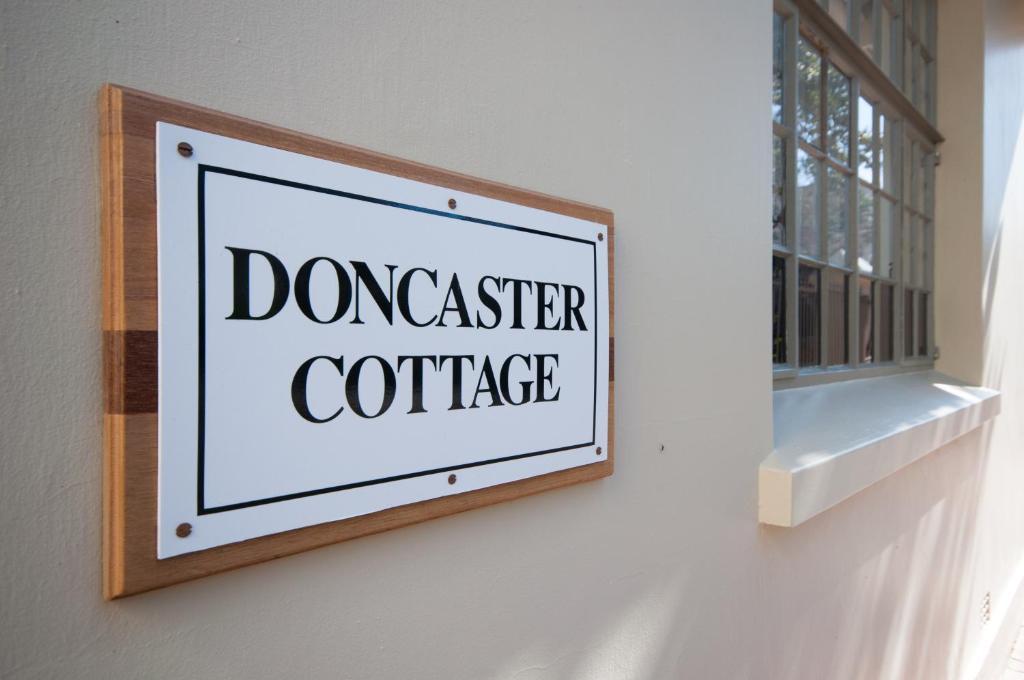 Doncaster Cottages Port Elizabeth Extérieur photo