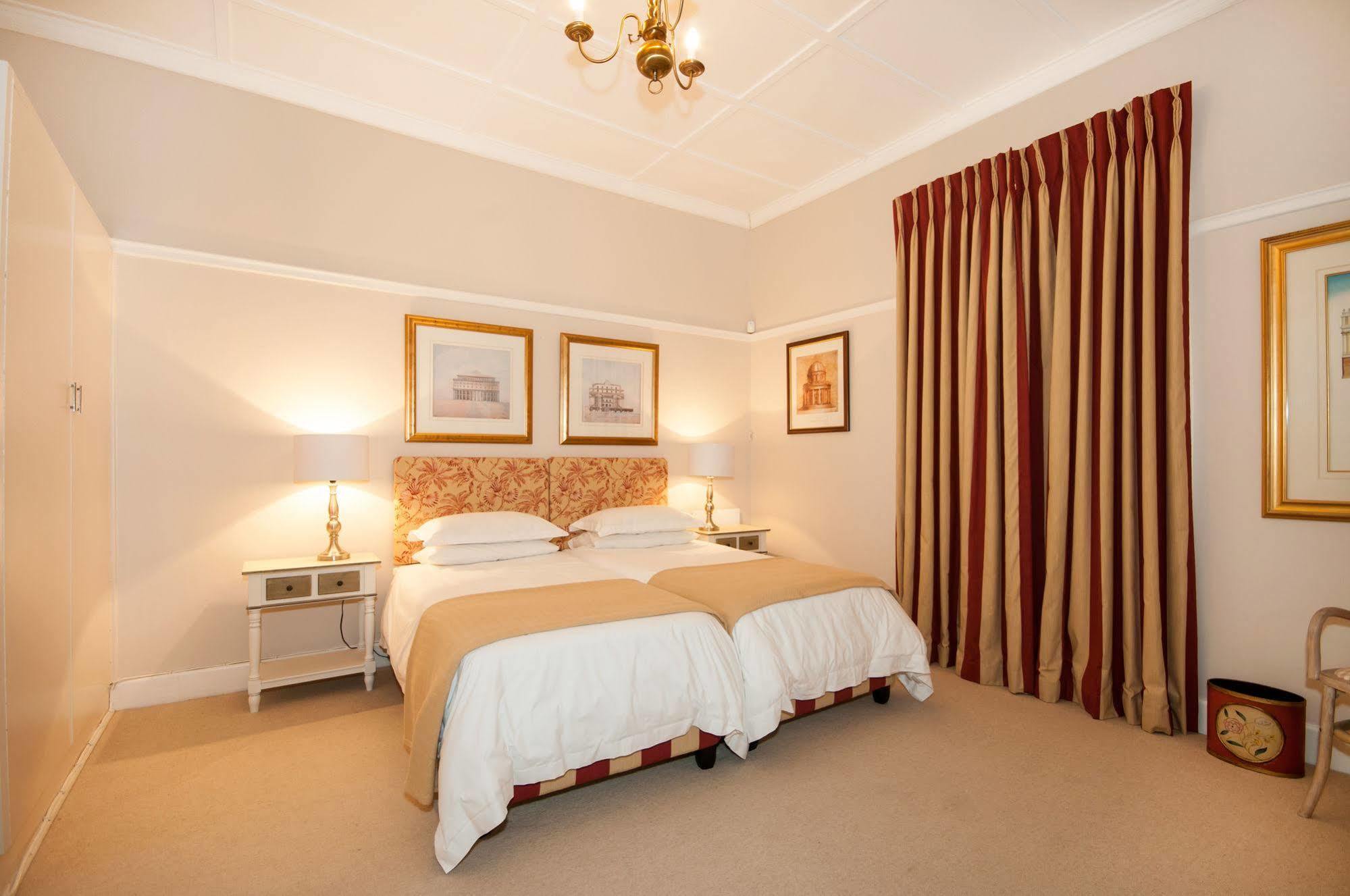Doncaster Cottages Port Elizabeth Extérieur photo